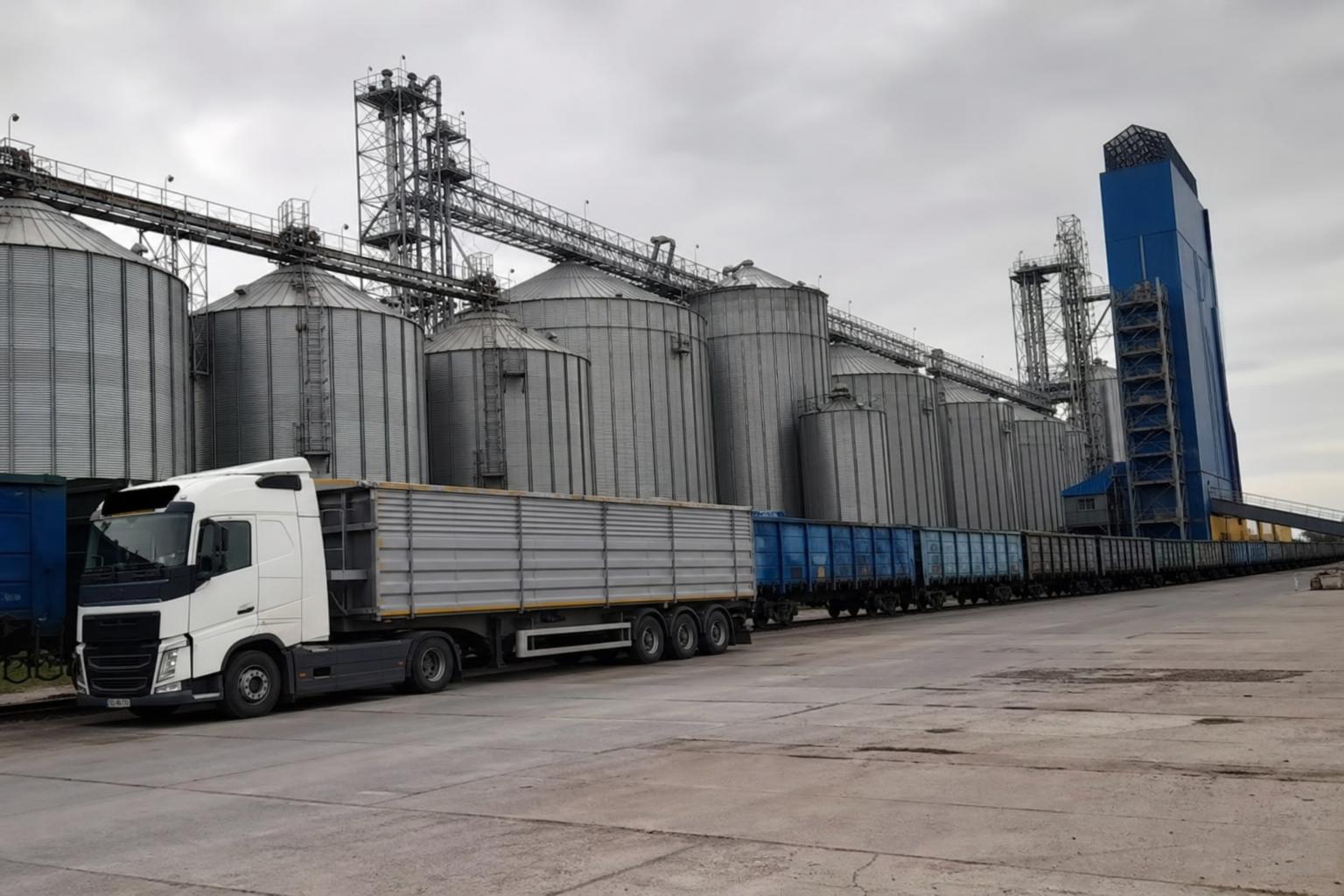 Аграрна логістика України: західні маршрути входять у сезон дефіциту потужностей