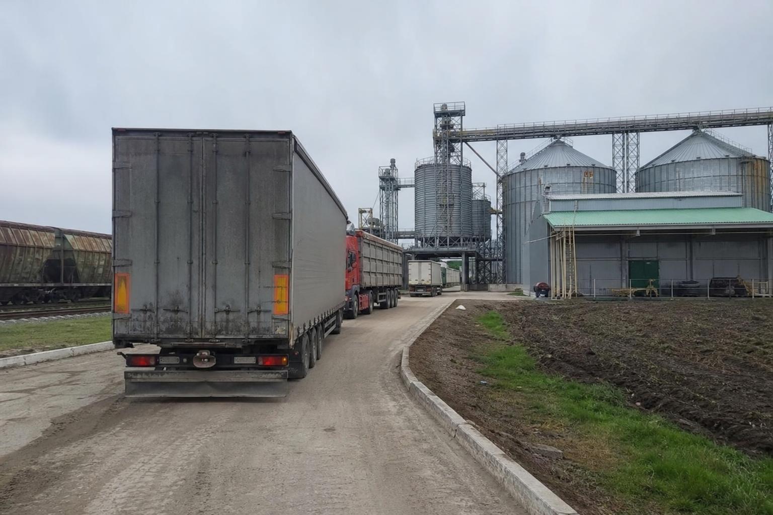 Аграрна логістика України: що зараз впливає на перевезення зерна й олійних - AgroPost
