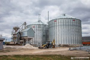 Фото элеватора Ahrofirma Mohutnye: компания Kompaniia Ahromir: Кировоградская область