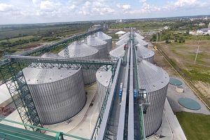 Фото елеватора Krasnenskyy elevatornyy kompleks - компанія Ukrayinskyy Ahrarnyy kholdynh - Львівська область - AgroPost