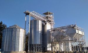 Фото елеватора Kononivskyy elevator Slavutska dilnytsia - компанія Kernel - Хмельницька область - AgroPost