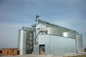 Фото елеватора Floria Andriy Volodymyrovych SFH - компанія Selianske (Fermerske) hospodarstvo Floria A. V - Кіровоградська область - AgroPost