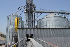 Фото елеватора Novoodeskyy elevator - компанія HK Molochnyy alians - Миколаївська область - AgroPost