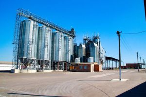 Фото елеватора Dniproahrolan Ahrofirma - компанія UKRPROMINVEST-AHRO - Полтавська область - AgroPost