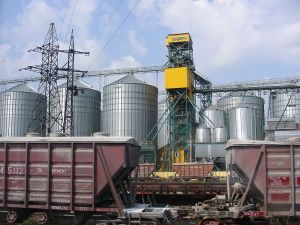 Фото елеватора Zdolbunivskyy elevator Akris Ahro - компанія AST (Akris Ahro) - Рівненська область - AgroPost