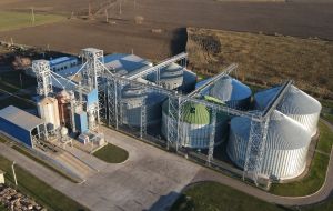 Фото елеватора Krasnohirskyy oliynyy zavod (KROZ) - компанія Krasnohirske - Черкаська область - AgroPost