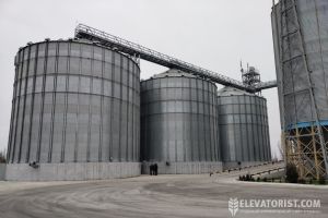 Фото елеватора Pivdenmlyn - компанія TM Myroshnyk - Херсонська область - AgroPost